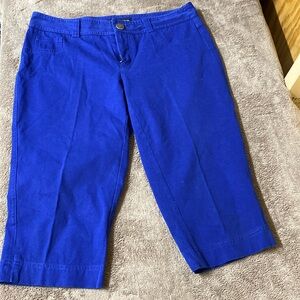 INC international Concepts size 6 navy blue capri